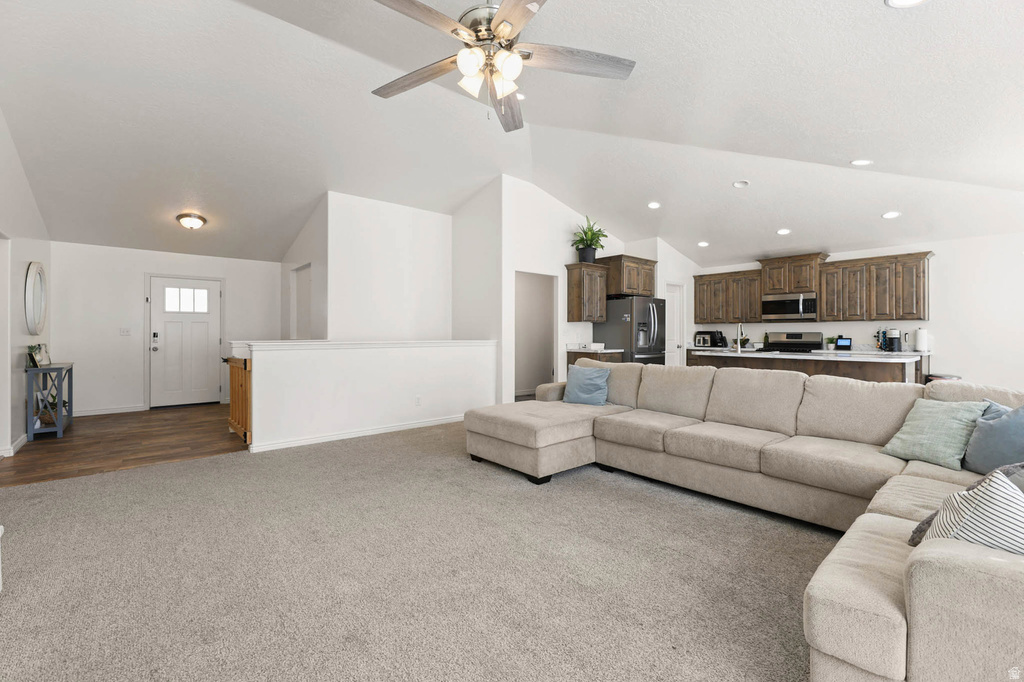 412 FLAGSTONE DR Santaquin, UT 84655