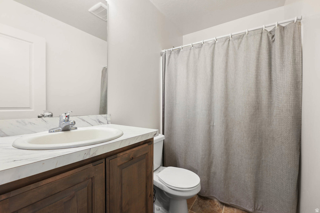 412 FLAGSTONE DR Santaquin, UT 84655