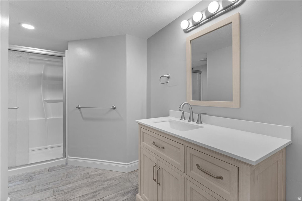 379 S 1370 E Tooele, UT 84074