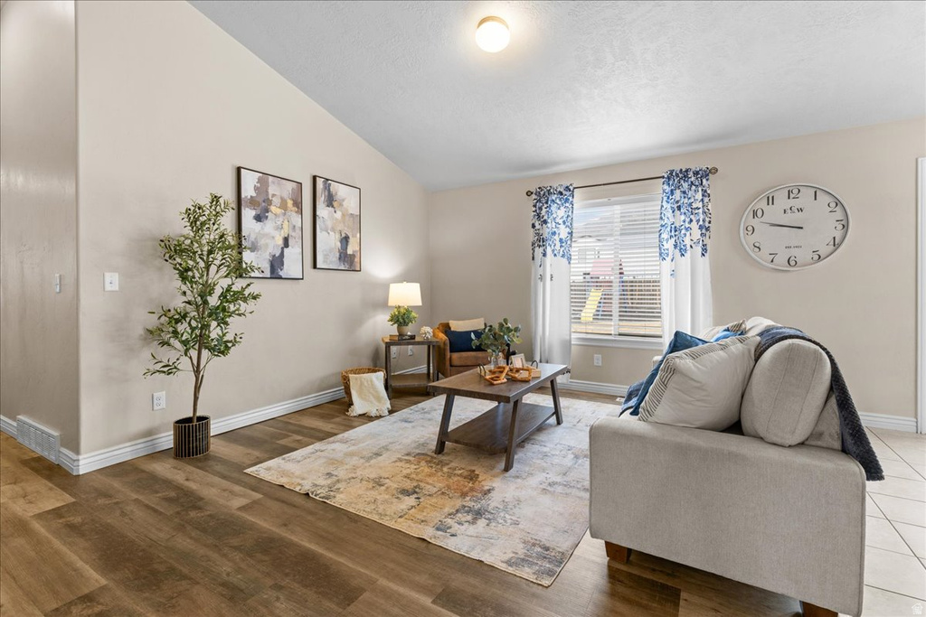 379 S 1370 E Tooele, UT 84074