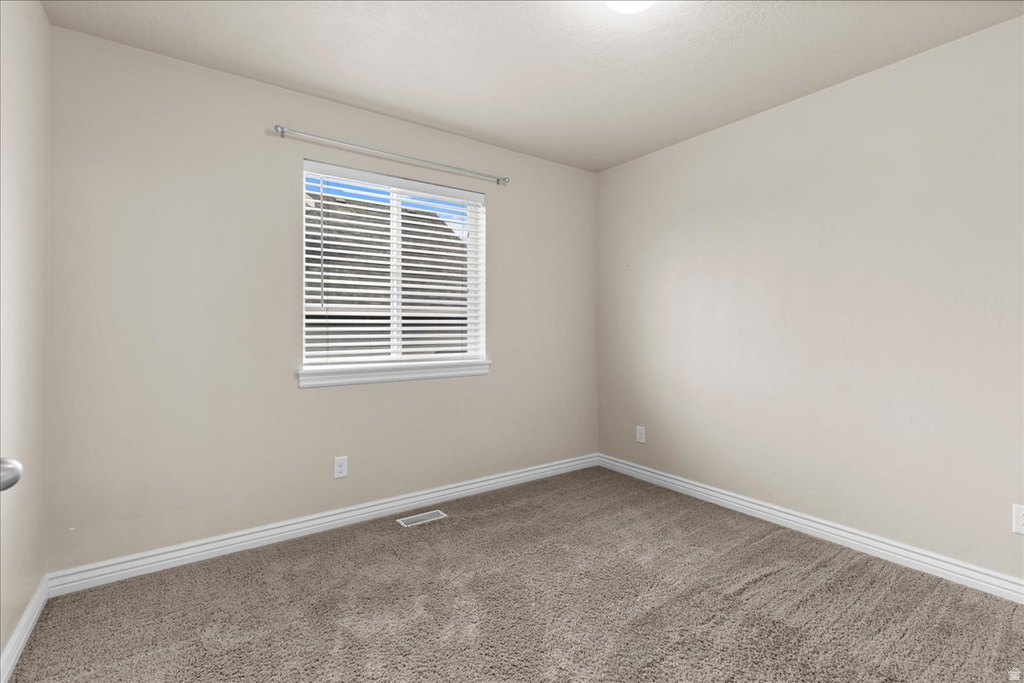 379 S 1370 E Tooele, UT 84074