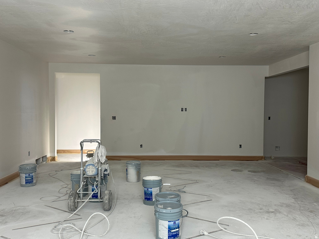 2136 N 725 W Centerville, UT 84014