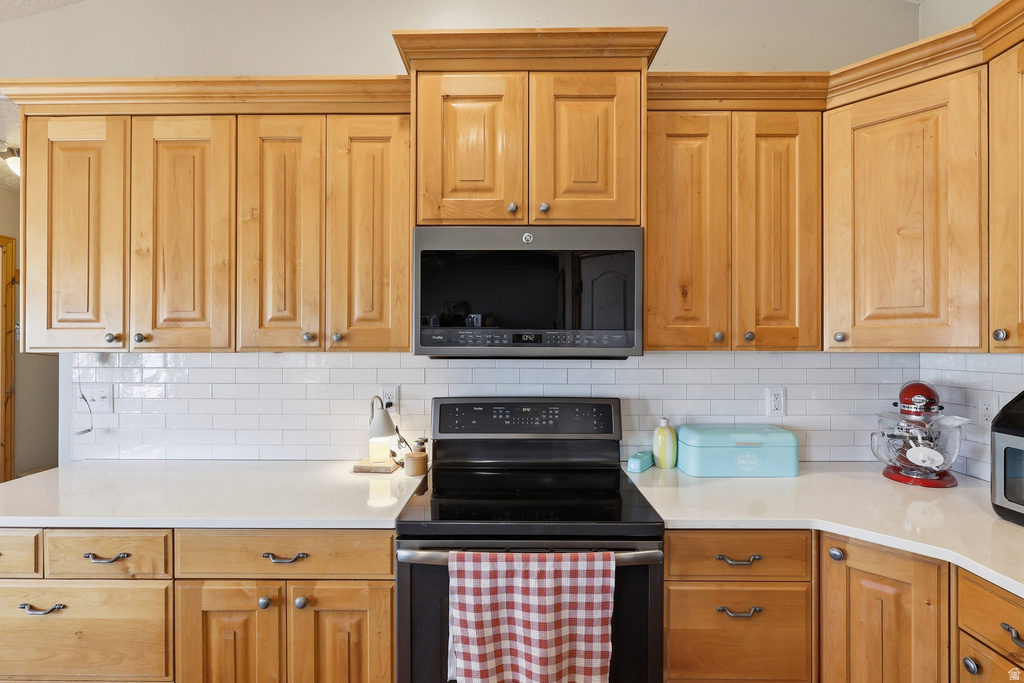 2463 S 660 W Nibley, UT 84321