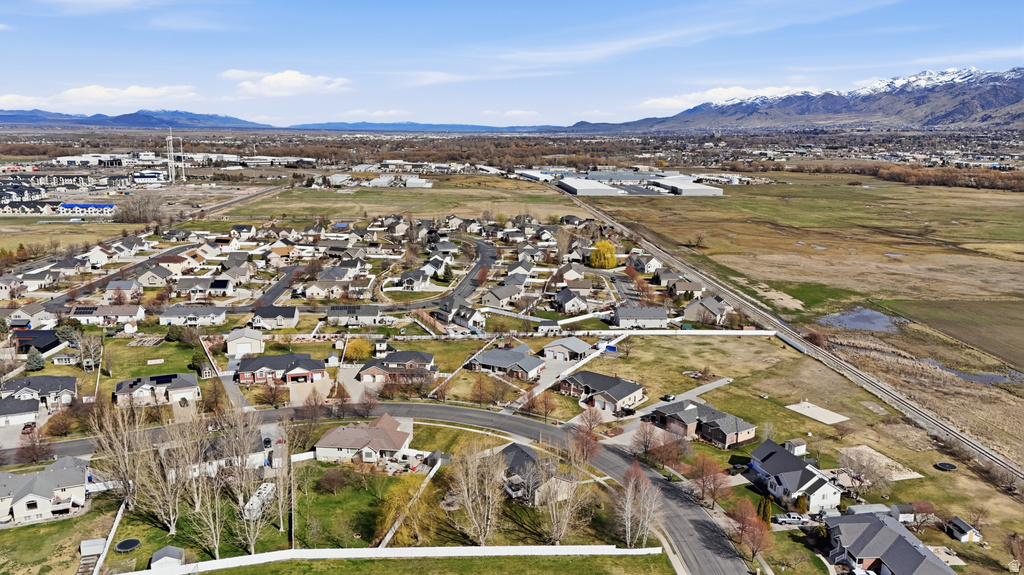 2463 S 660 W Nibley, UT 84321