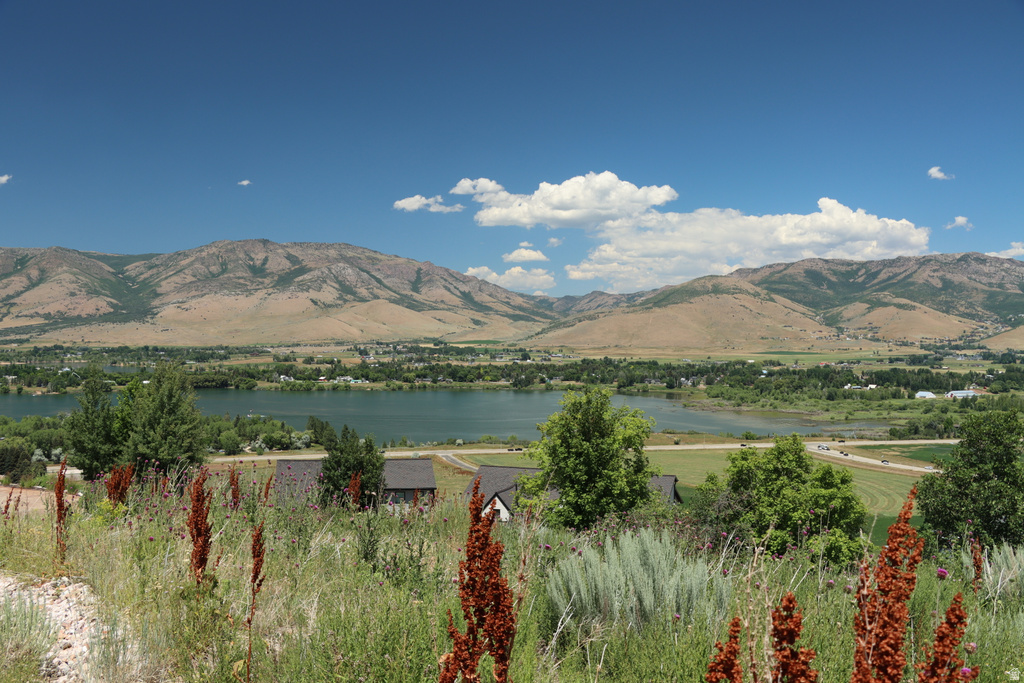 6839 E SUMMIT PEAK CIR Huntsville, UT 84317