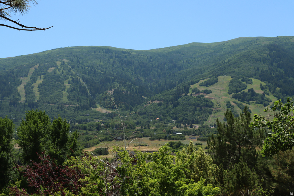 6839 E SUMMIT PEAK CIR Huntsville, UT 84317