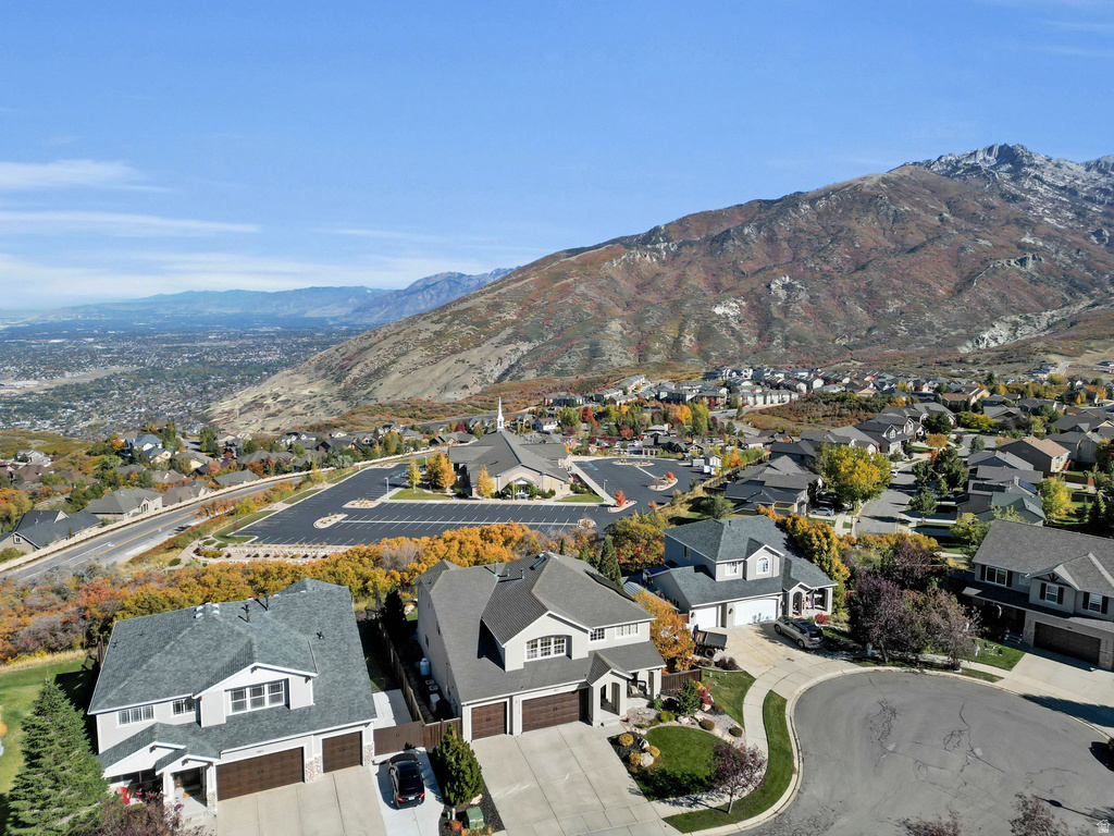 1917 E ASPEN LEAF PL Draper, UT 84020