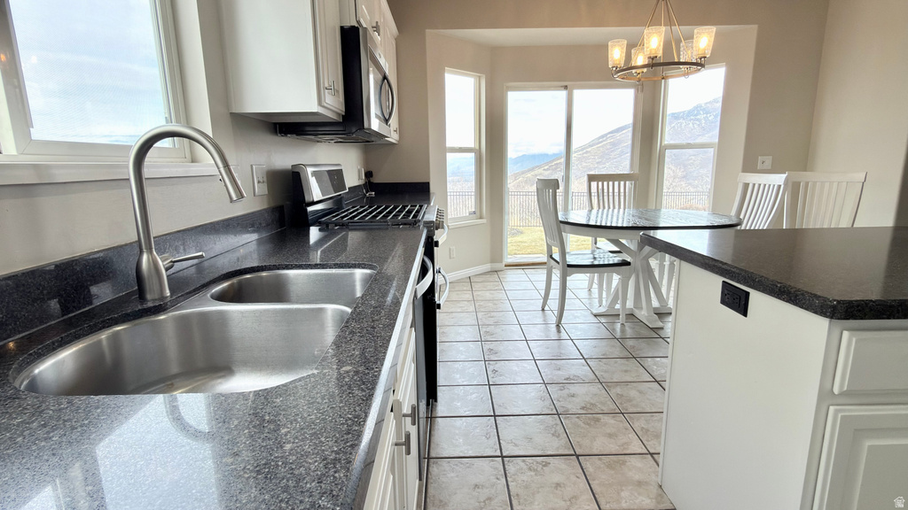 1917 E ASPEN LEAF PL Draper, UT 84020