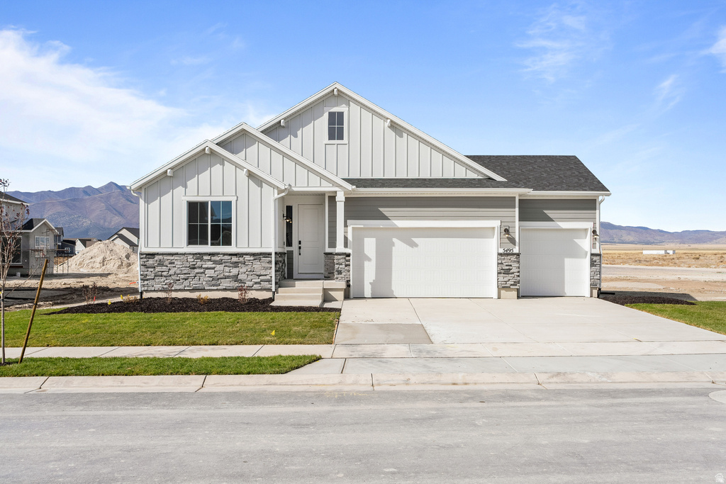 5401 N SADDLE STONE DR #526 Eagle Mountain, UT 84005