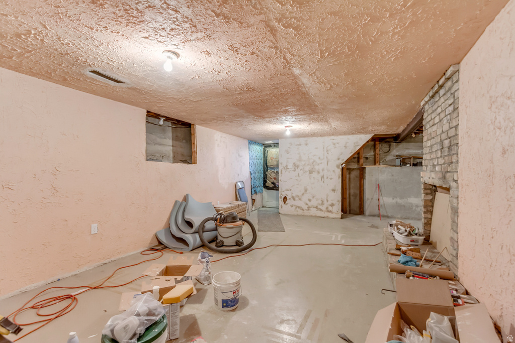 631 E 3390 S South Salt Lake, UT 84106