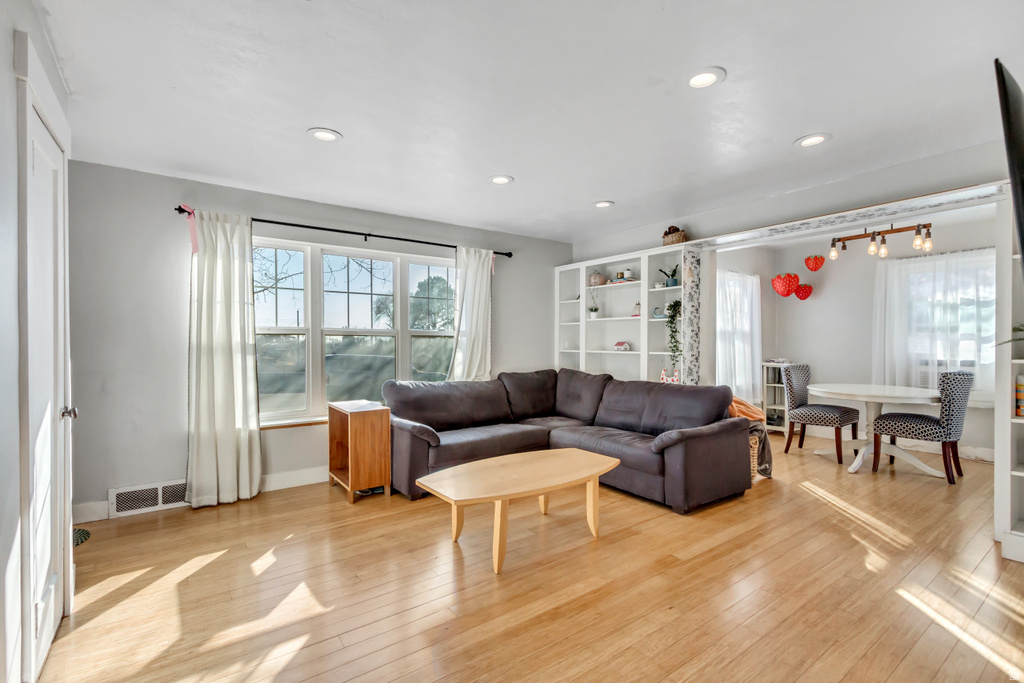 1004 W 400 N Orem, UT 84057