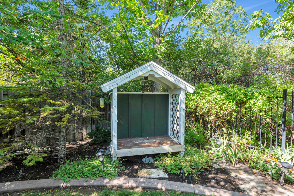 4988 W ALPINE CIR Highland, UT 84003