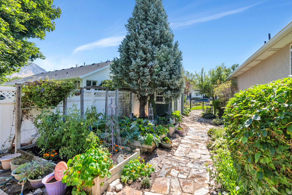 4988 W ALPINE CIR Highland, UT 84003