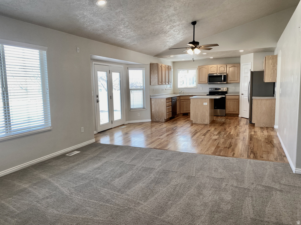 9067 S WISTERIA WAY West Jordan, UT 84088