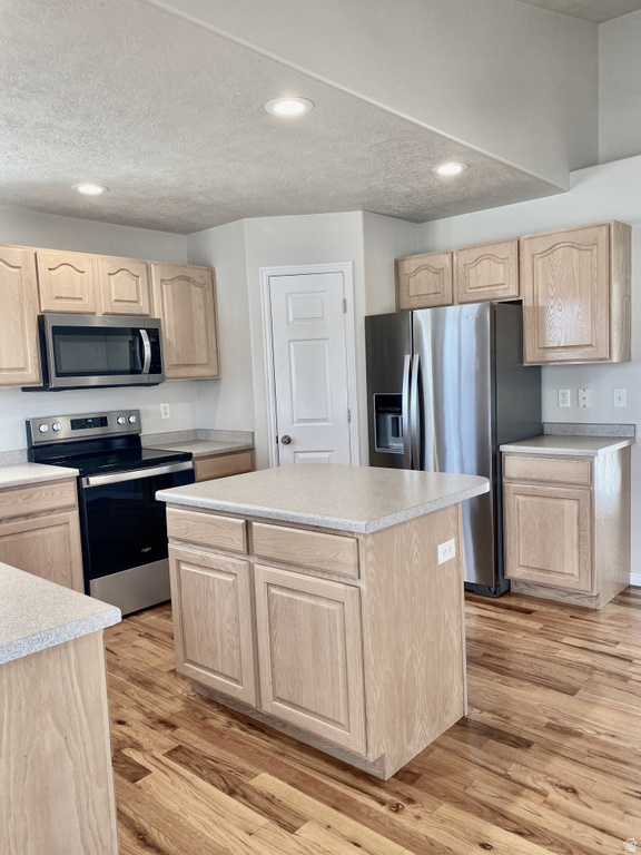 9067 S WISTERIA WAY West Jordan, UT 84088