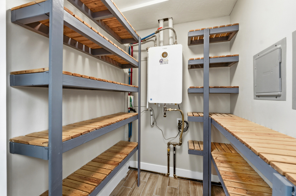 662 N 100 E Farmington, UT 84025