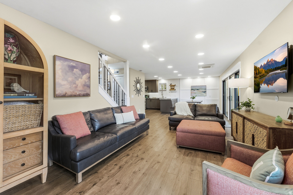 662 N 100 E Farmington, UT 84025