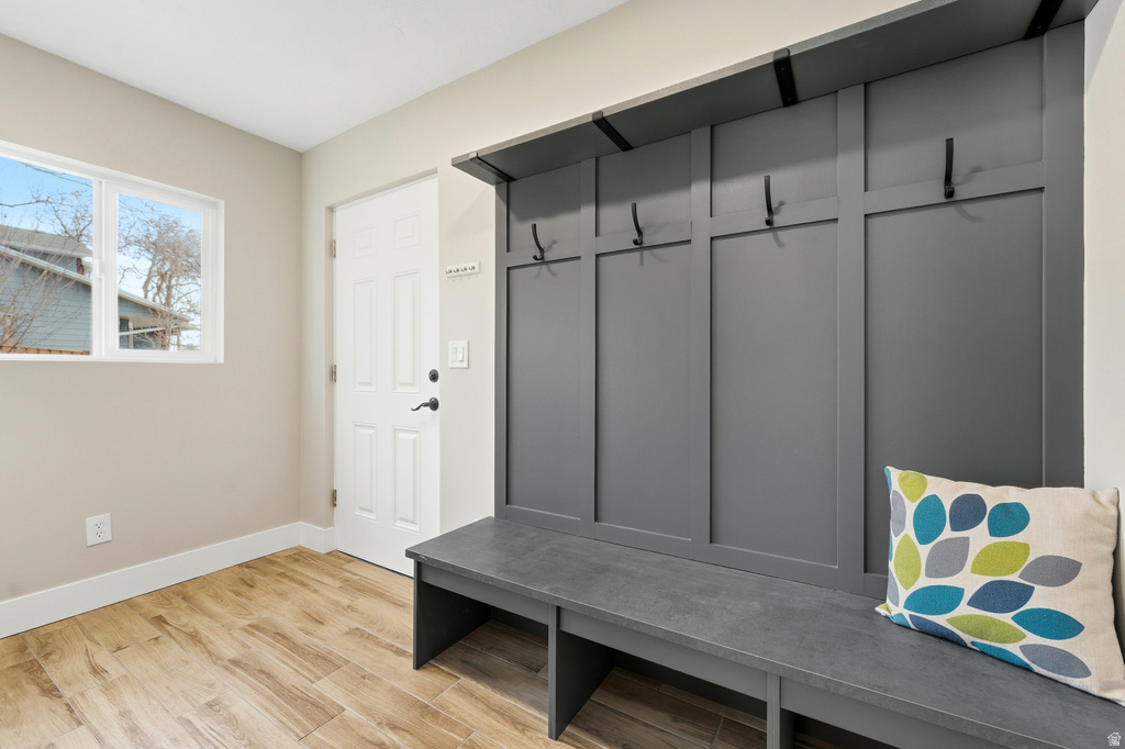 662 N 100 E Farmington, UT 84025