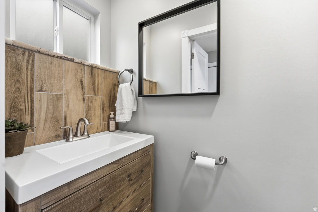 662 N 100 E Farmington, UT 84025