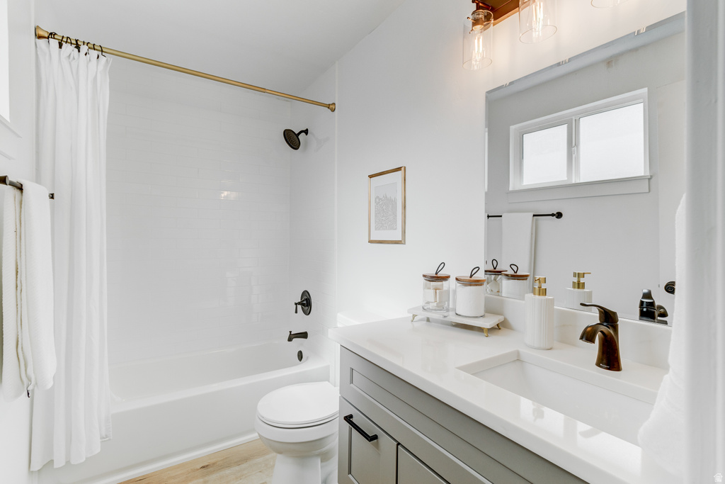 1520 E 1100 S Clearfield, UT 84015