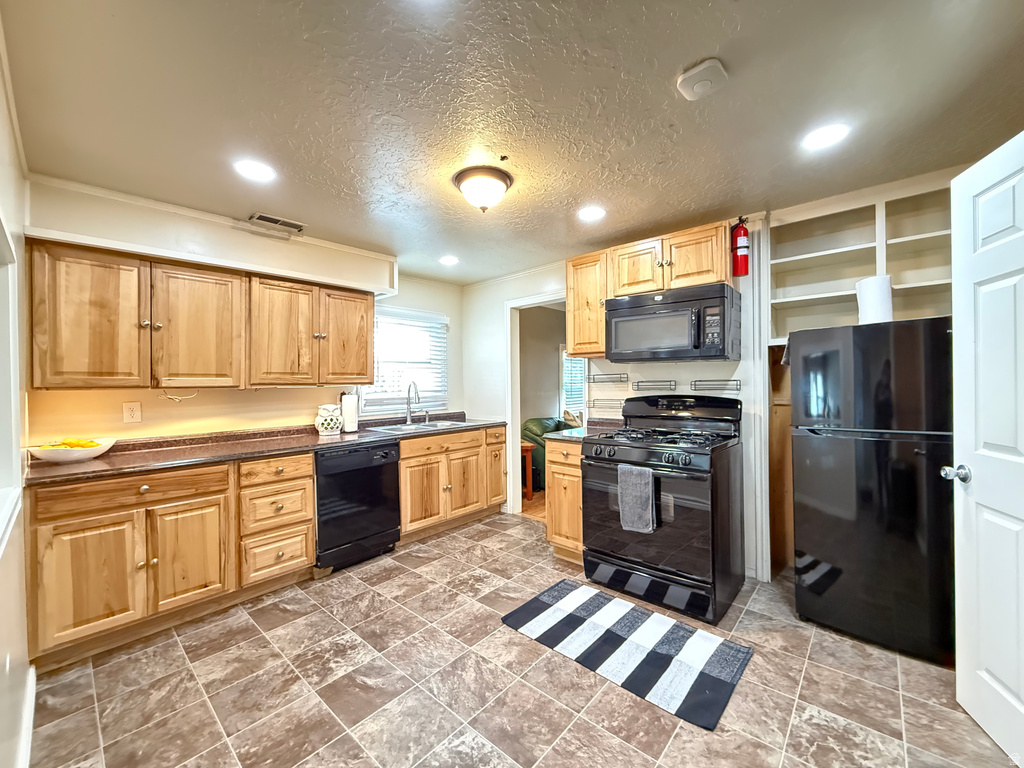 2170 POLK AVE Ogden, UT 84401