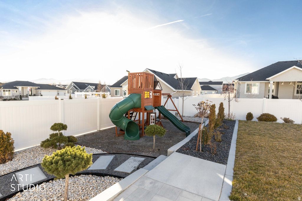 8018 S AMBROSIA LN #210 West Jordan, UT 84081