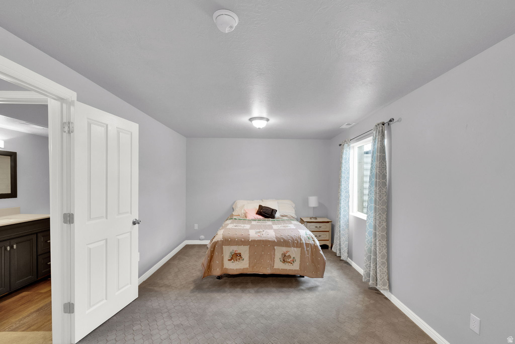 711 W 2010 S Syracuse, UT 84075