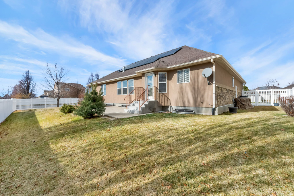 711 W 2010 S Syracuse, UT 84075