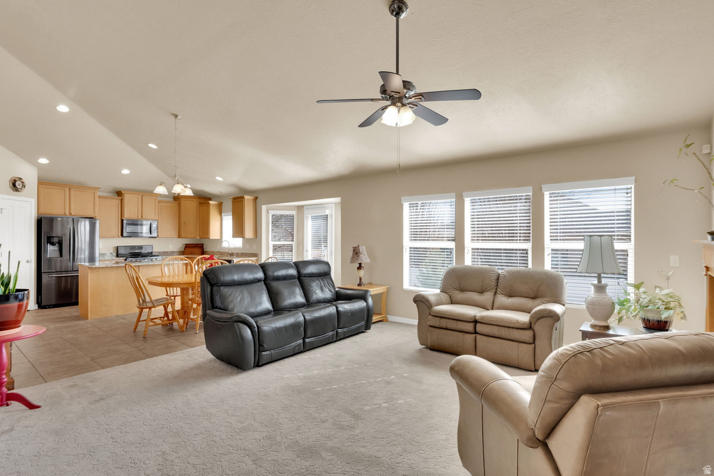 711 W 2010 S Syracuse, UT 84075