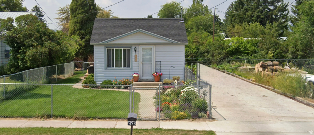 220 S 2ND Soda Springs, ID 83276