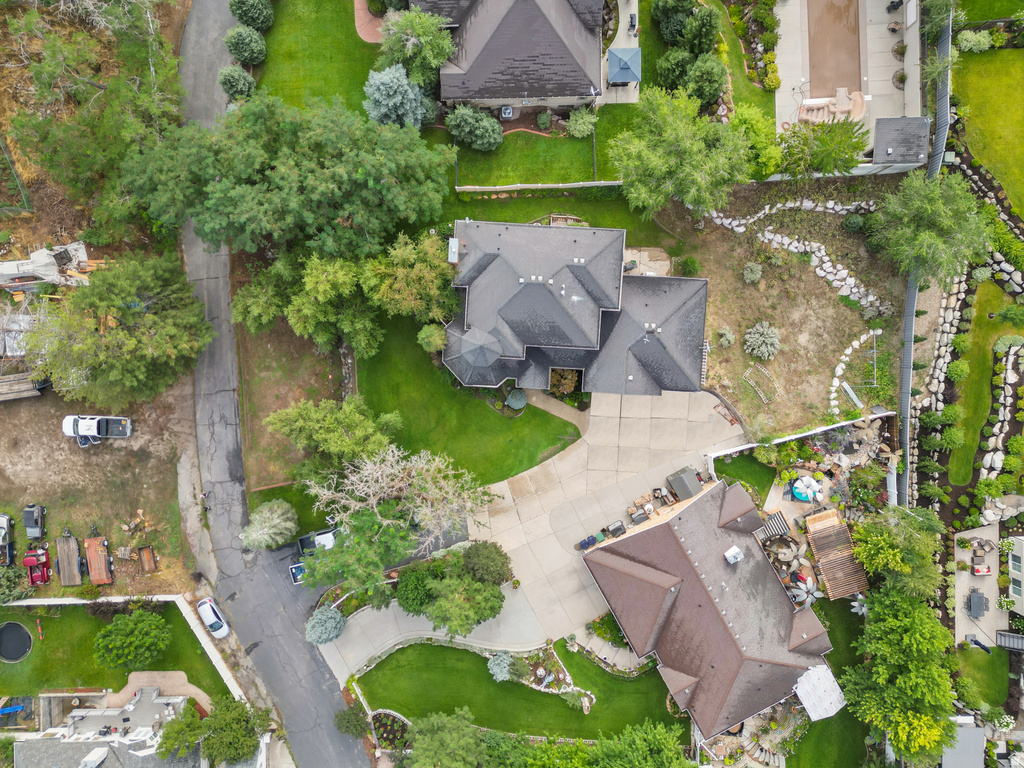 2026 E 10765 S Sandy, UT 84092