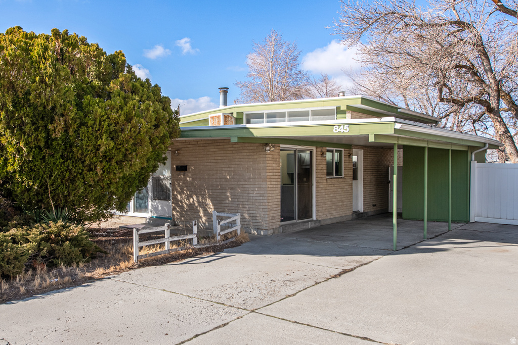 845 E LARKSPUR DR Sandy, UT 84094