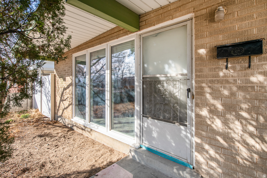 845 E LARKSPUR DR Sandy, UT 84094