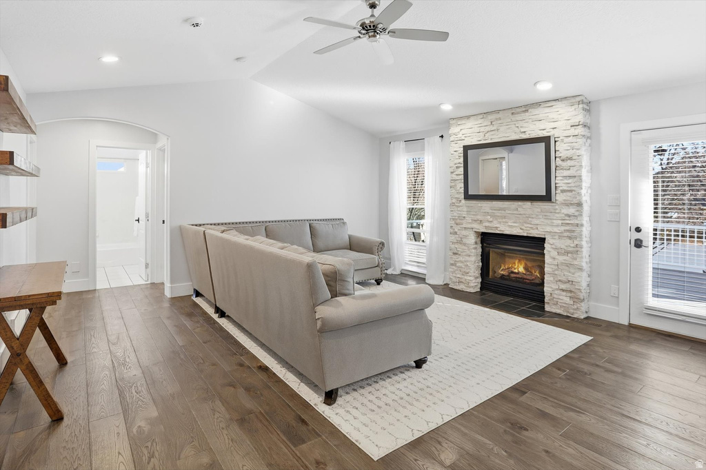 11787 S HISTORY DR South Jordan, UT 84095