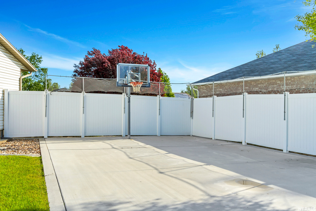 2379 W 13100 S Riverton, UT 84065