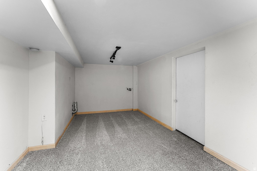 1624 E MAPLE AVE Millcreek, UT 84106