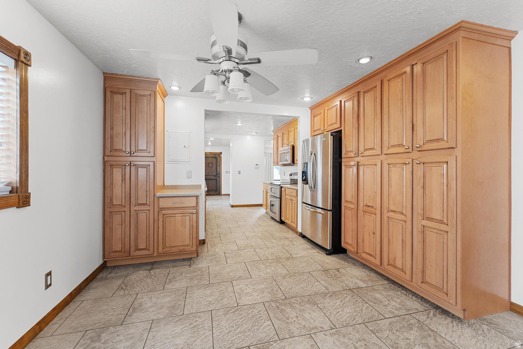 1624 E MAPLE AVE Millcreek, UT 84106