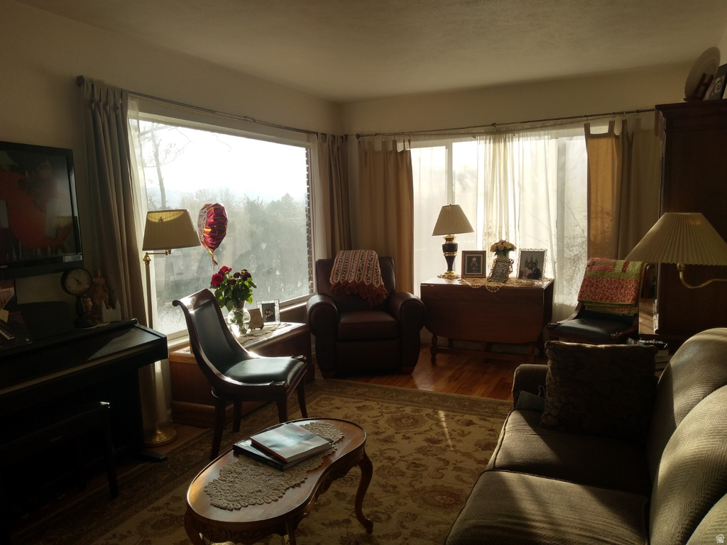 678 W 3200 S Bountiful, UT 84010