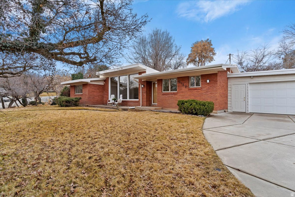 5137 S BURCH CREEK DR. DR South Ogden, UT 84403