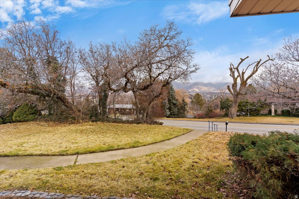 5137 S BURCH CREEK DR. DR South Ogden, UT 84403