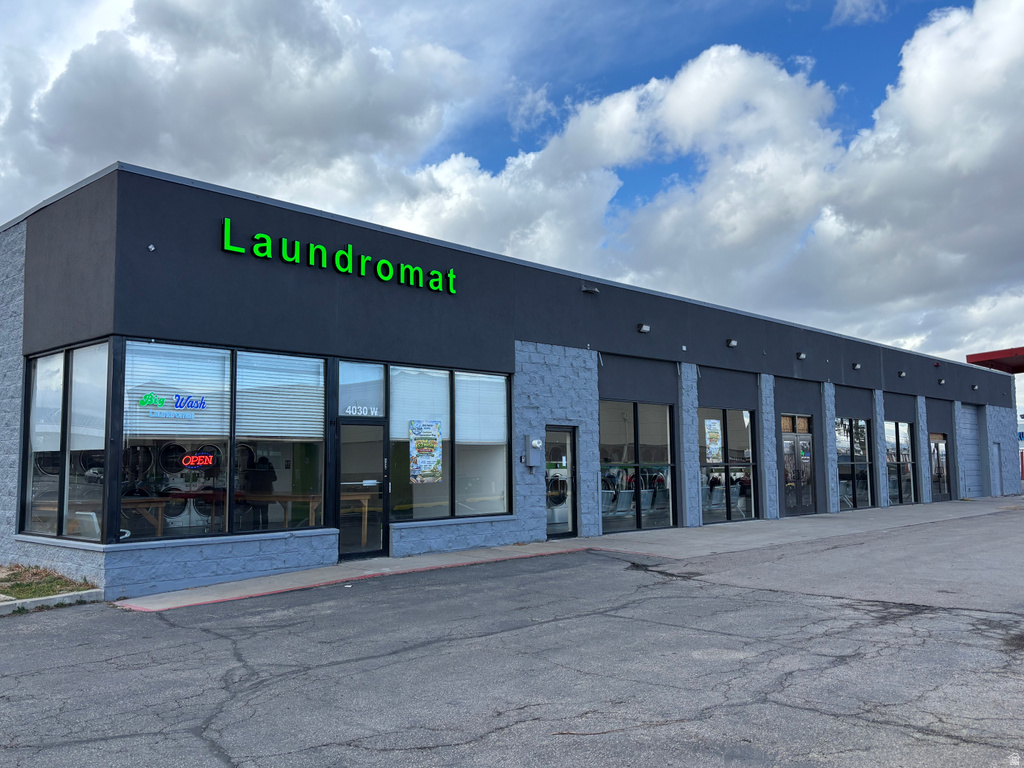 4030 W 5415 S, Kearns, UT 84118
