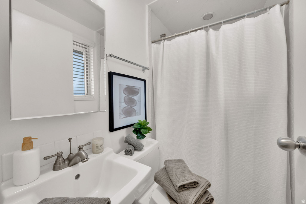 4520 S THORNWOOD AVE Taylorsville, UT 84123