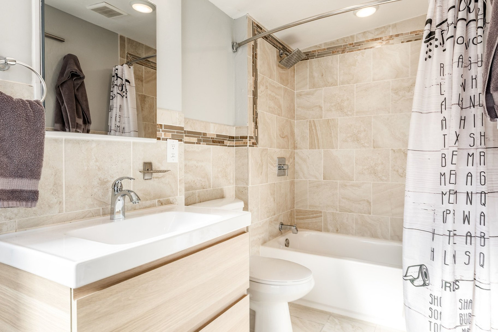 2419 W 3800 S West Valley City, UT 84119