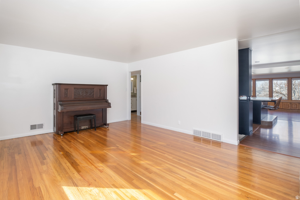 141 E 1650 S Bountiful, UT 84010