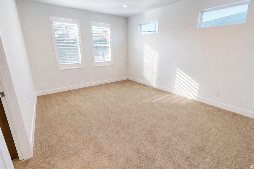 3892 S TREASURE ISLE RD West Valley City, UT 84119