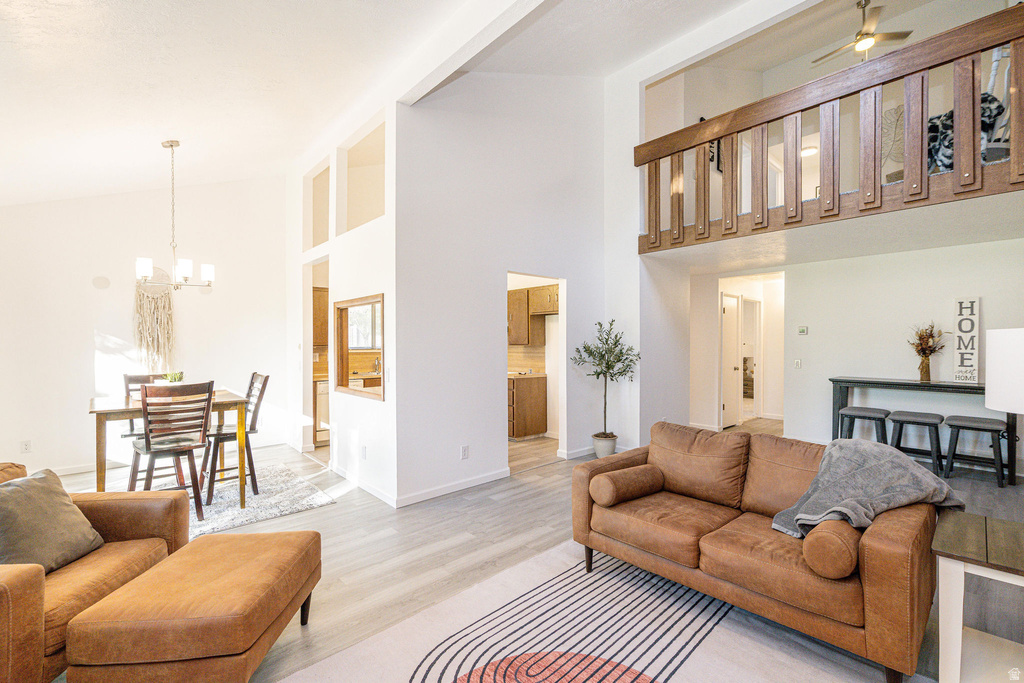 38 N WHITE BARN DR Pleasant View, UT 84414