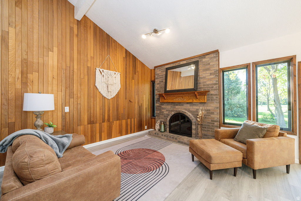 38 N WHITE BARN DR Pleasant View, UT 84414