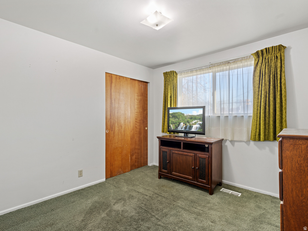 1744 ALFRED DR Layton, UT 84041