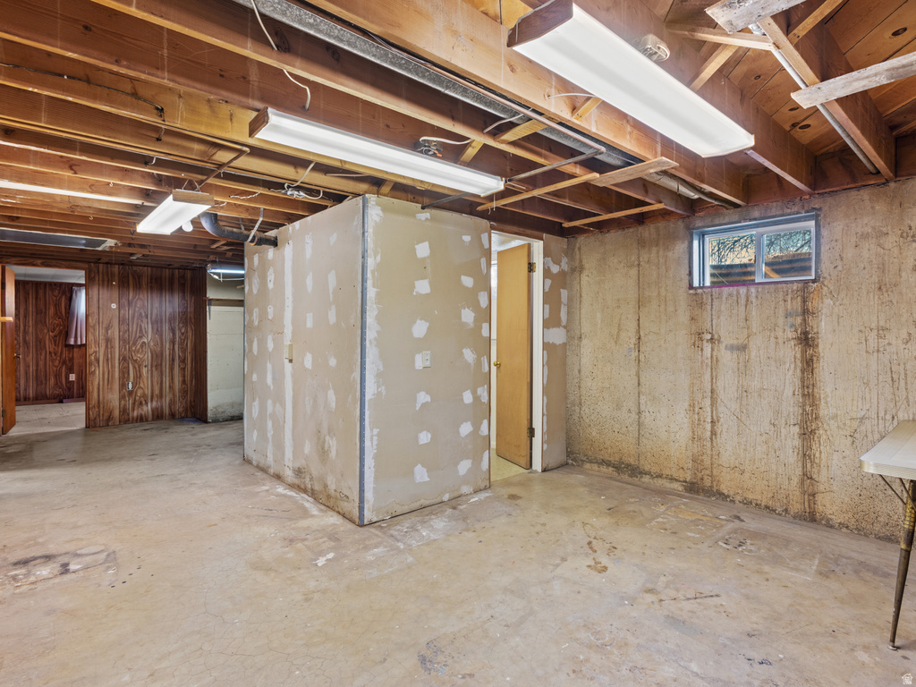 1744 ALFRED DR Layton, UT 84041