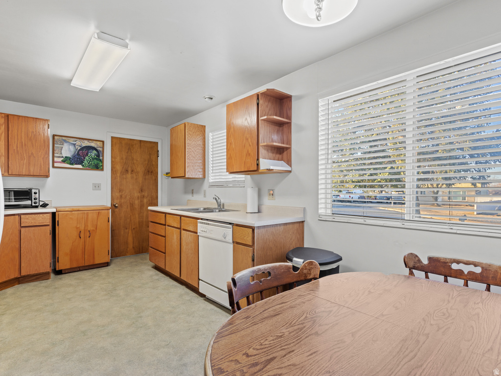 1744 ALFRED DR Layton, UT 84041